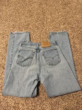 Levi's Light Women’s 560 Straight-Leg Jeans
